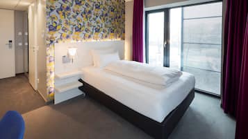 Comfort Single Room (Silver) | 1 bedroom, in-room safe, desk, blackout drapes