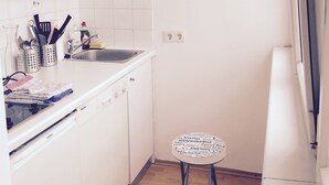 Luokittelematon kuva, 5 kautta 13, painike