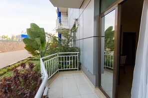 Superior Twin Room | Soundproofing, free WiFi - Dove Hotel Kigali (Kigali)