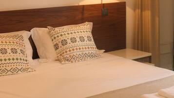 Apartment, 1 Bedroom (São Sebastião) | Egyptian cotton sheets, premium bedding, individually decorated