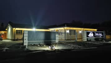 Fachada de la propiedad