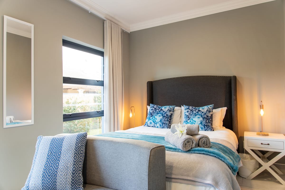 Lily Queen Suite | Een kluis op de kamer, individueel gedecoreerd, individueel gemeubileerd
