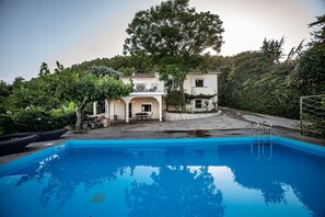 Front of property – evening/night - Villa Natura (Zakynthos)