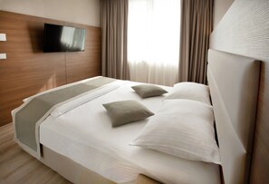 Apart-Suite | 1 dormitorio, ropa de cama de alta calidad, caja fuerte y escritorio