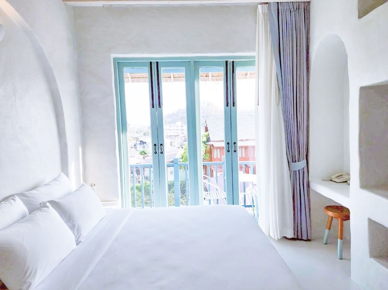 スーペリア ルーム 1 ベッドルーム 禁煙 マウンテンビュー | ミニバーのアイテム (無料)、セーフティボックス (室内)、遮光カーテン、ベッドシーツ