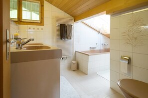 Bathroom - Gstaad - Amazing Lake Chalet (Saanen)