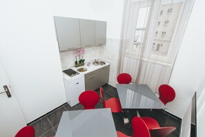 Dining - Hostel GLOBO (Sibenik)