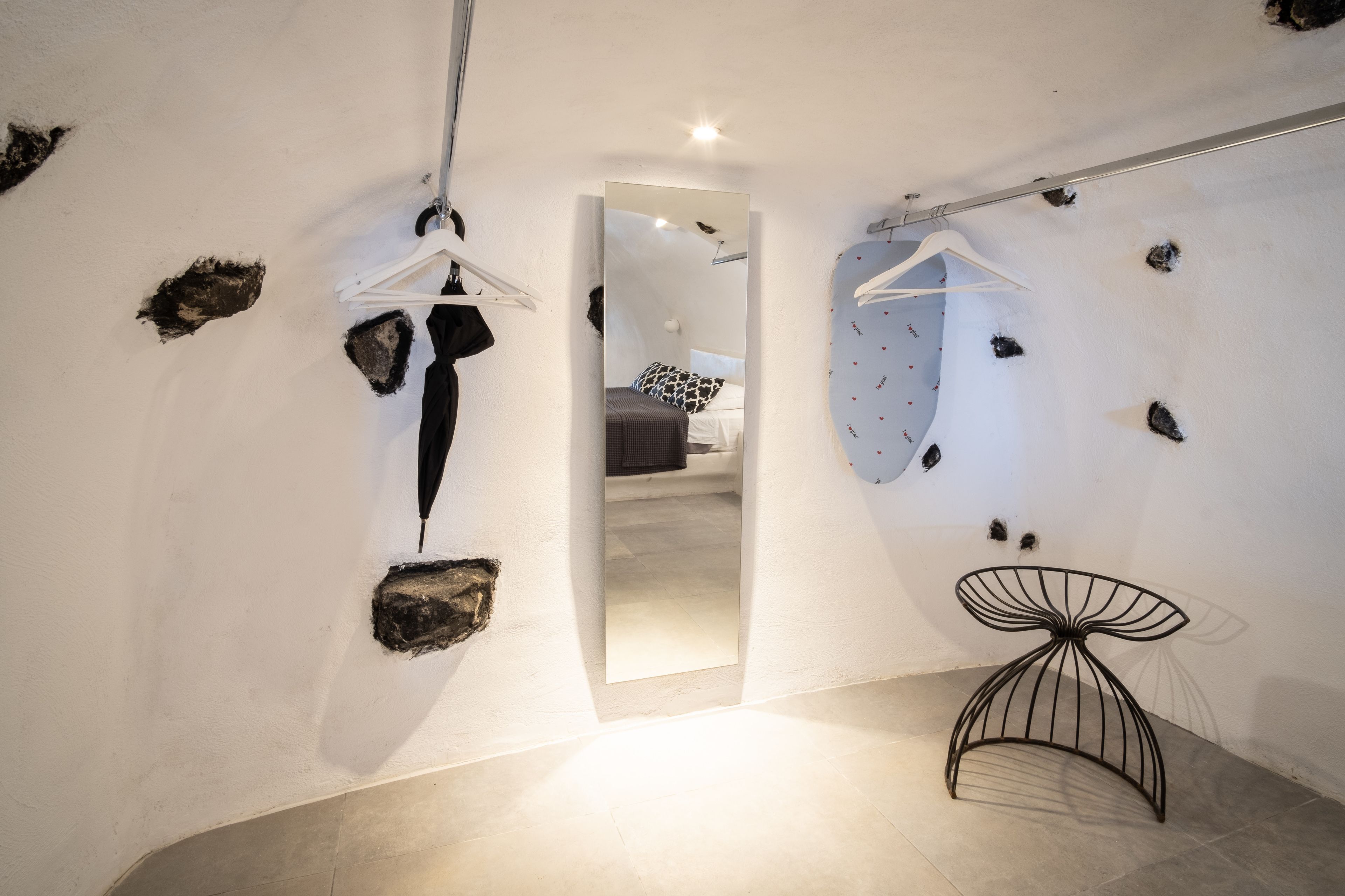 family suite with caldera view and private jacuzzi | down duvets, pillow-top beds, in-room safe, soundproofing