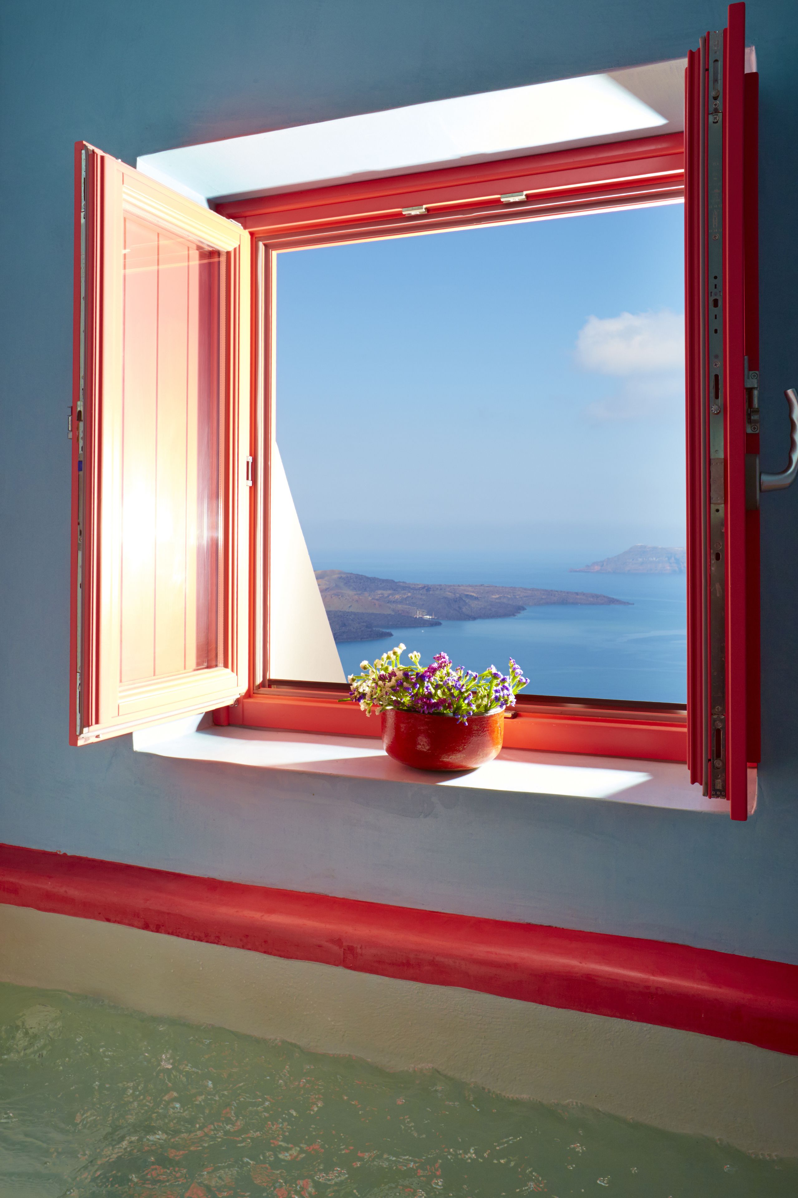 standard suite with caldera view and private jacuzzi | down duvets, pillow-top beds, in-room safe, soundproofing