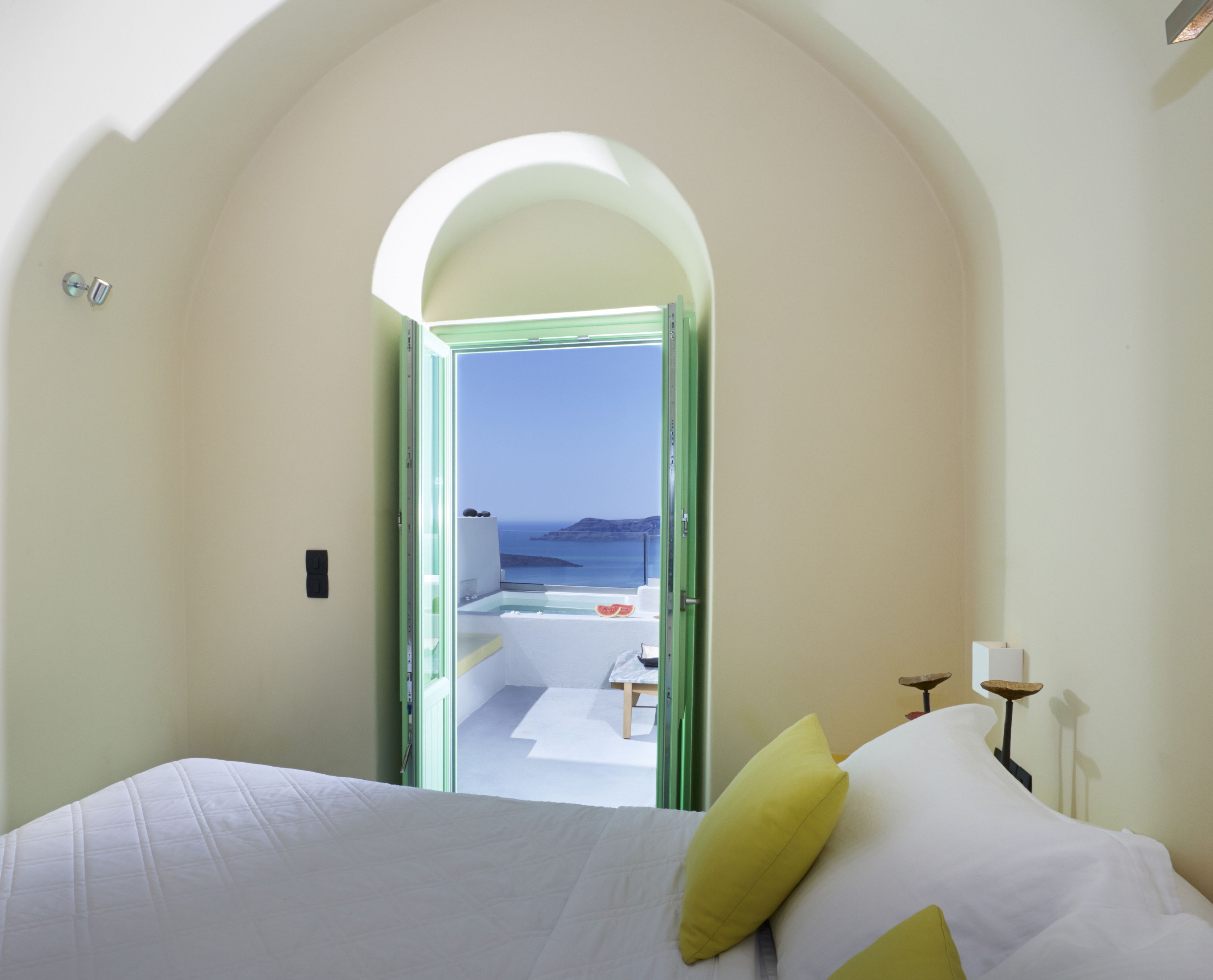 Down comforters, pillowtop beds, in-room safe, soundproofing