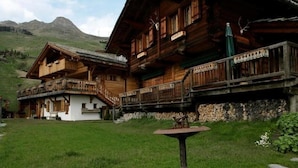 Front of property - Cozy fully serviced Twin Chalets (Bagnes)
