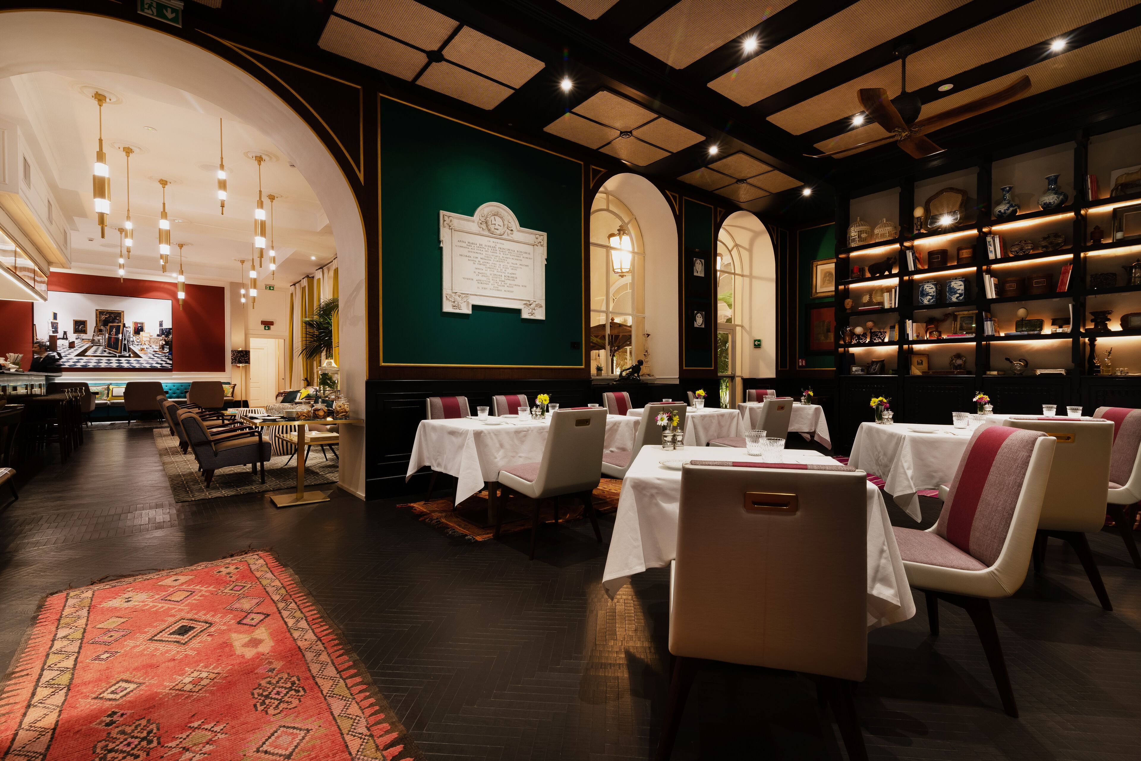 Se sirven desayunos, almuerzos, cenas y cocina italiana 