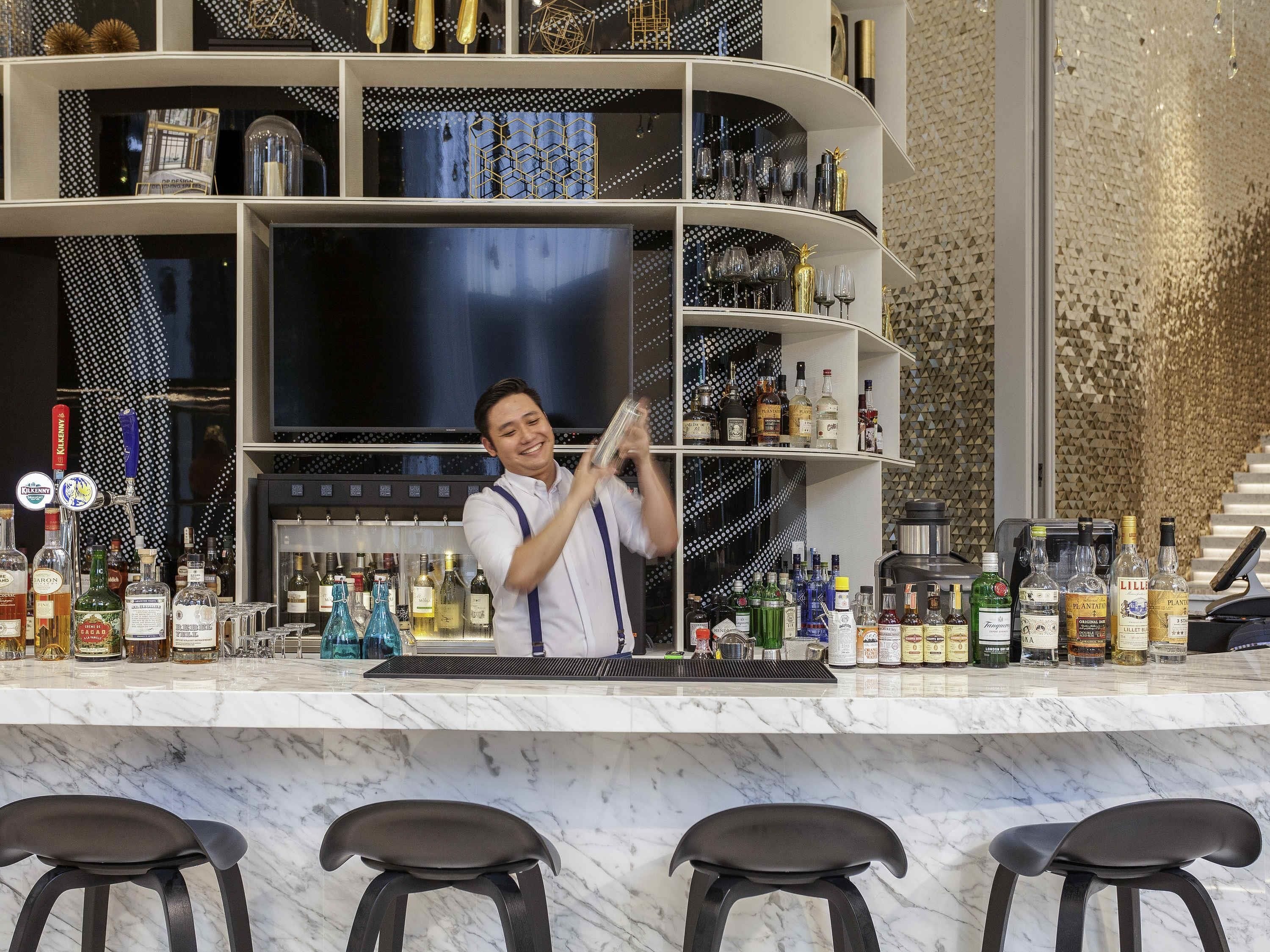 Bar (in der Unterkunft)