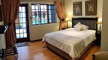 Luxury Queen Suite | Minibar, caja fuerte, decoración individual y mobiliario individual