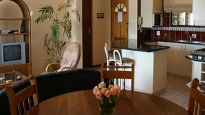 Interior detail - Ibis Lodge (Durban North)