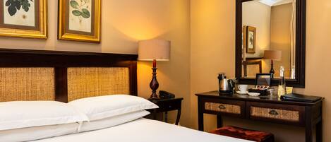 Standard Double Room | In-room safe, iron/ironing board, free WiFi