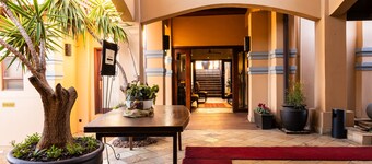 Premier Hotel Anta Boga 