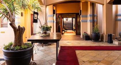 Premier Hotel Anta Boga