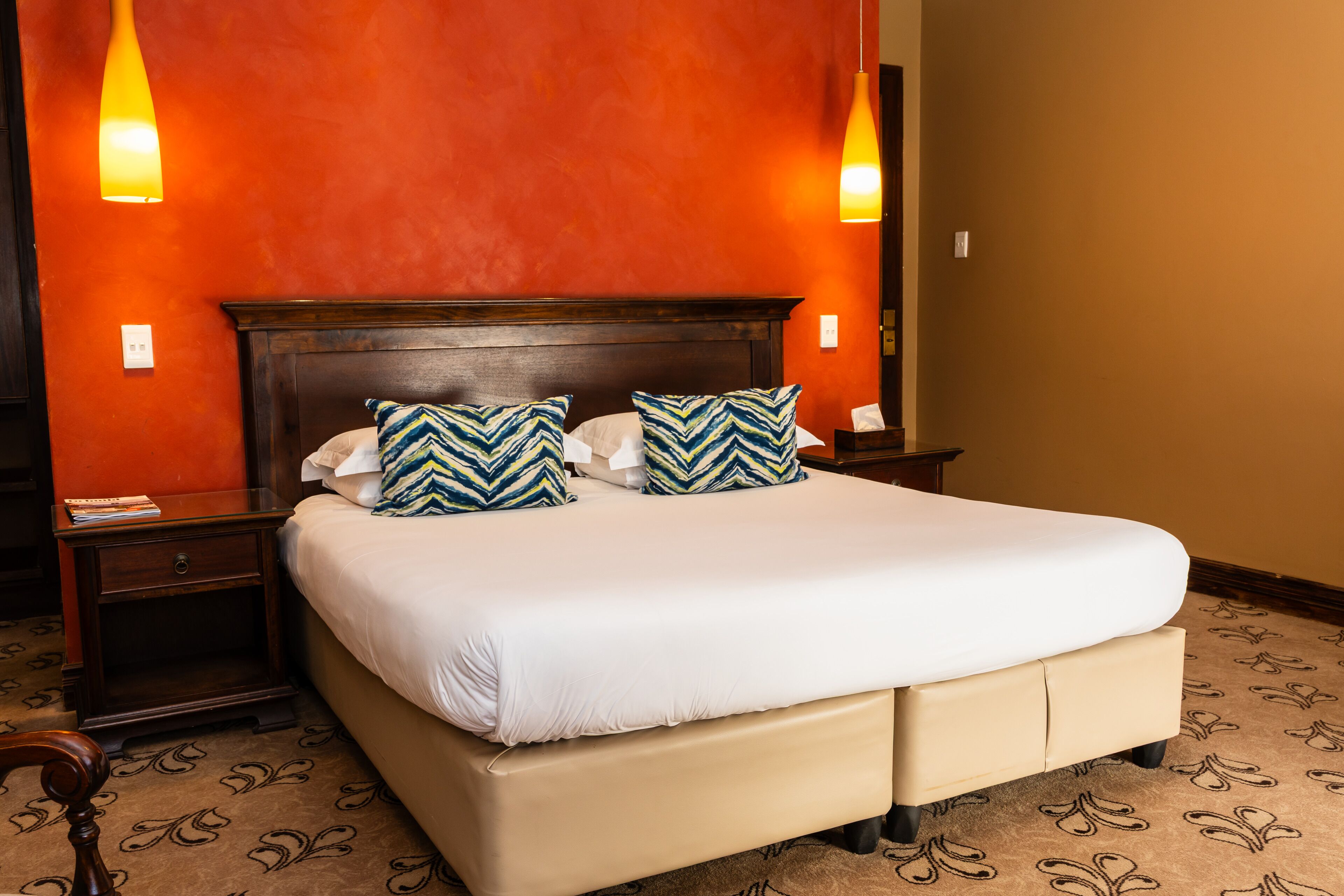 Deluxe Double or Twin Room | In-room safe, iron/ironing board, free WiFi