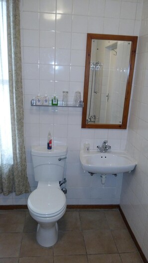 Bathroom - Albertinia Hotel (Albertinia)