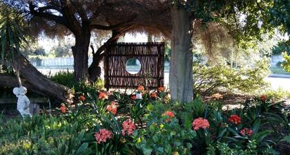 Old Oak Guest House