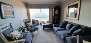 TV - 3 Colours Blue (Mossel Bay)