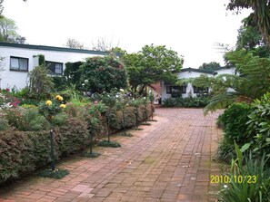 Property grounds - Brevisbrook Bed And Breakfast (Pietermaritzburg)