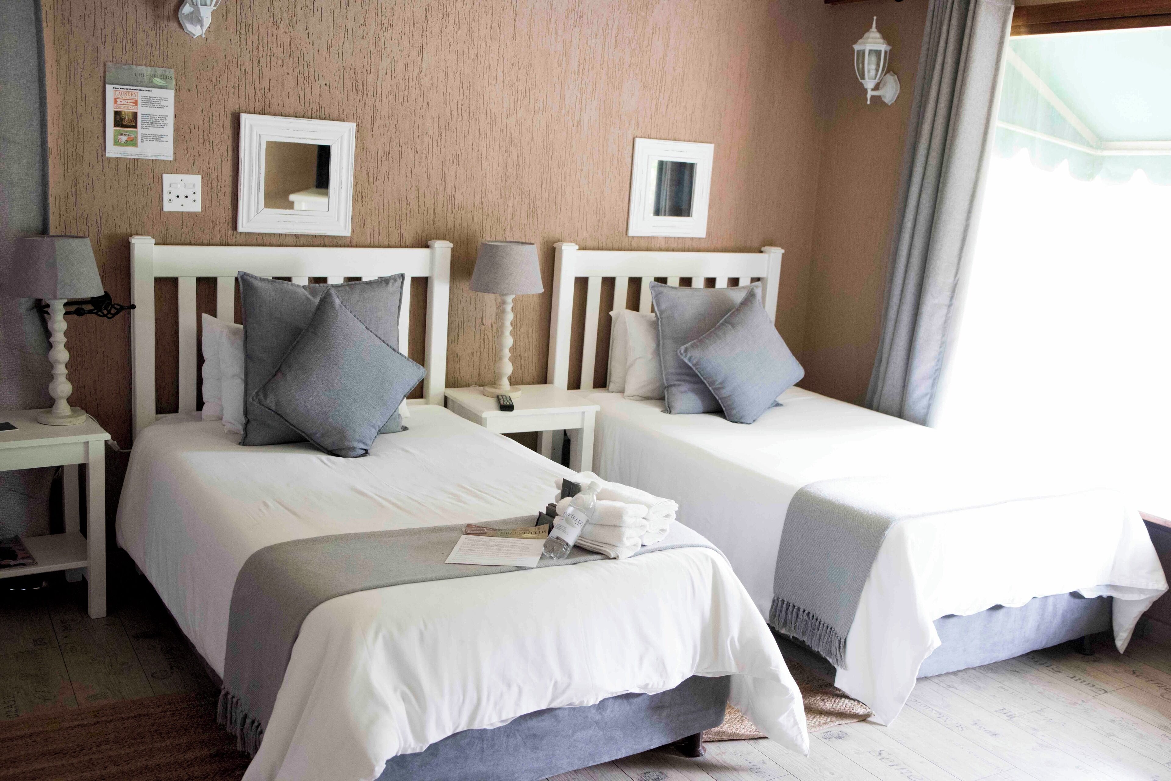 Literie de qualité supérieure, décoration personnalisée