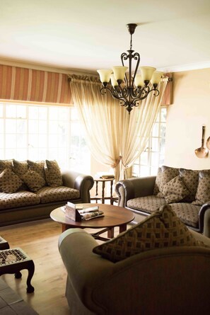 Sala de estar en el lobby