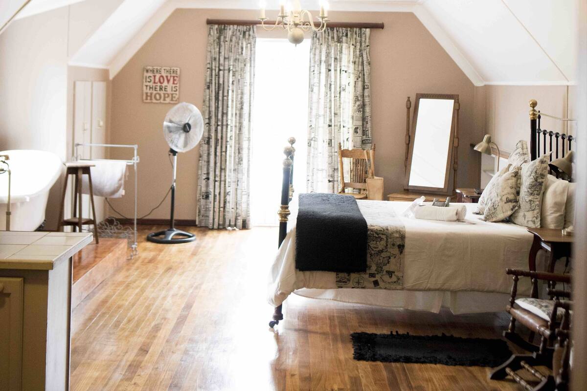Family Room, 2 Bedrooms | Premium bedding, laptop workspace, free WiFi, individually decorated