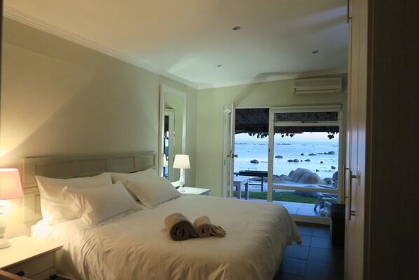 Cottage Mewah, 1 kamar tidur, pemandangan samudra, menghadap pantai | 1 kamar tidur, brankas, setrika/meja setrika, dan Wi-Fi gratis