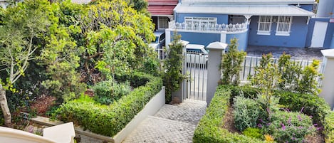 Entrada de la propiedad