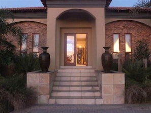 Exterior - Witwater Guest House (Kempton Park)