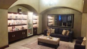 Body treatments, hydrotherapy, aromatherapy, hot stone massages