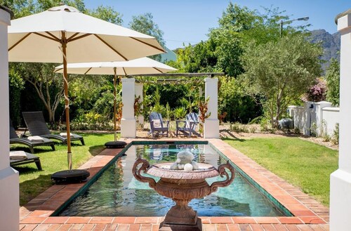 Macaron Boutique Guest House