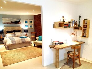 Habitación Deluxe con 1 cama doble o 2 individuales | Wifi gratis y ropa de cama