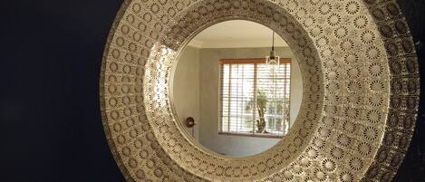 Phòng đôi, cạnh hồ bơi | Chi tiết nội thất