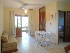 Flat-screen TV - America Praia Flat (Porto Seguro)