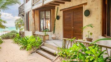 Entrada de la propiedad