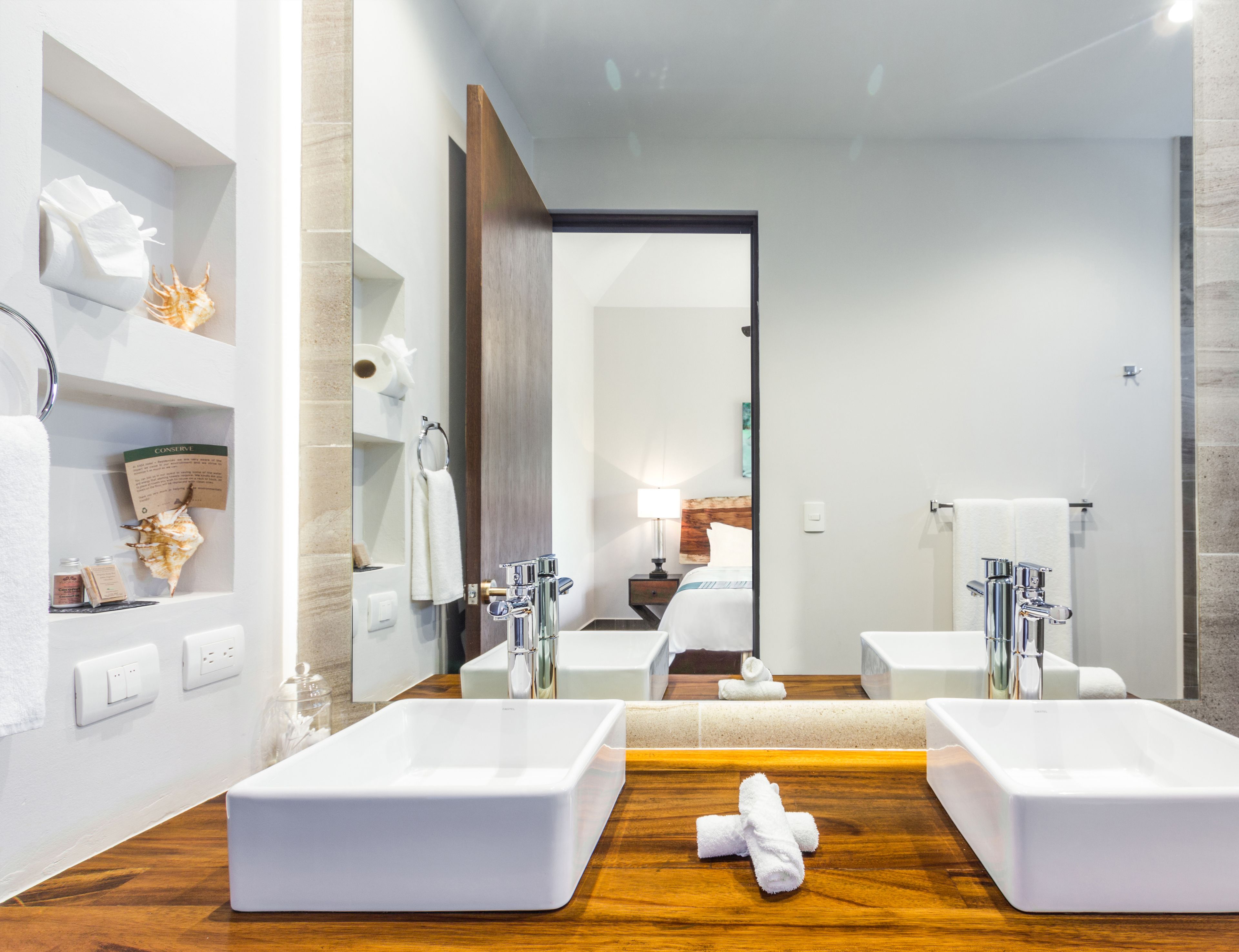 Bathroom sink