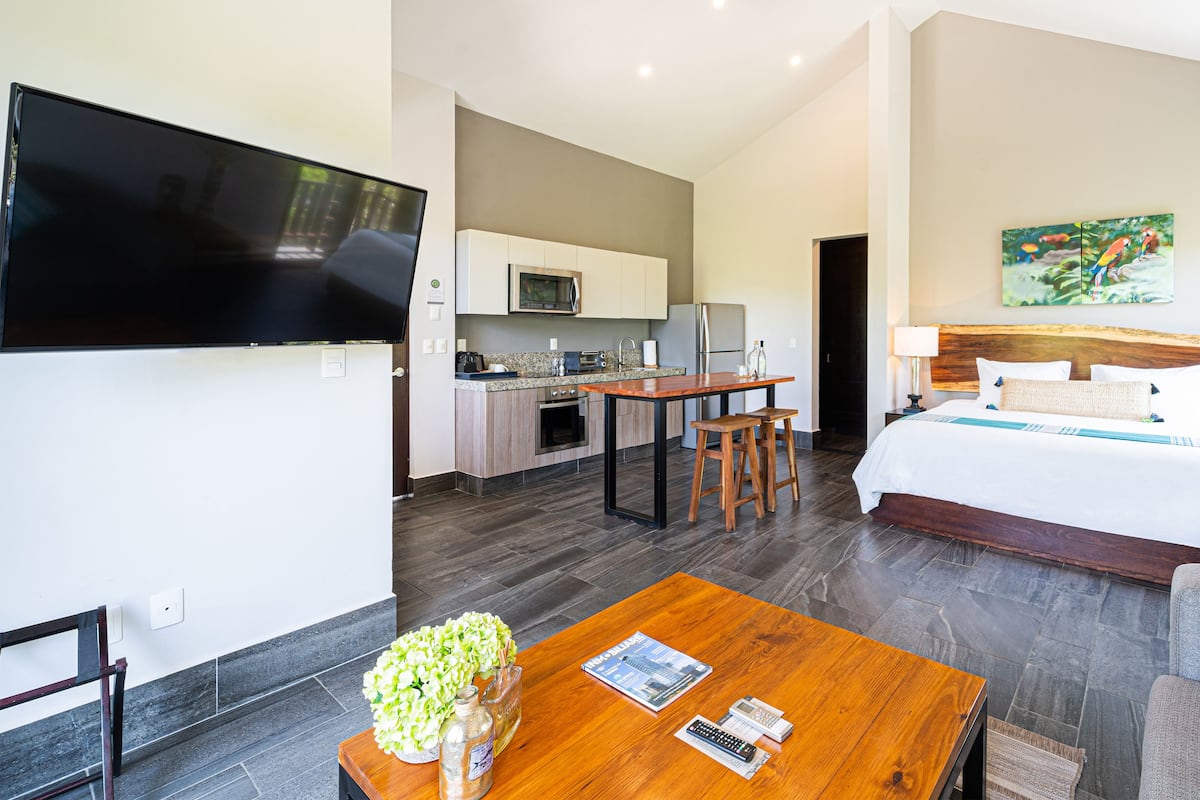 Studio, Kitchen