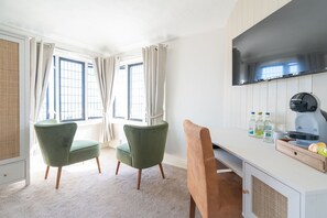 Comfort Double Room, Ensuite, Sea View - Crab and Lobster Inn (Bembridge)