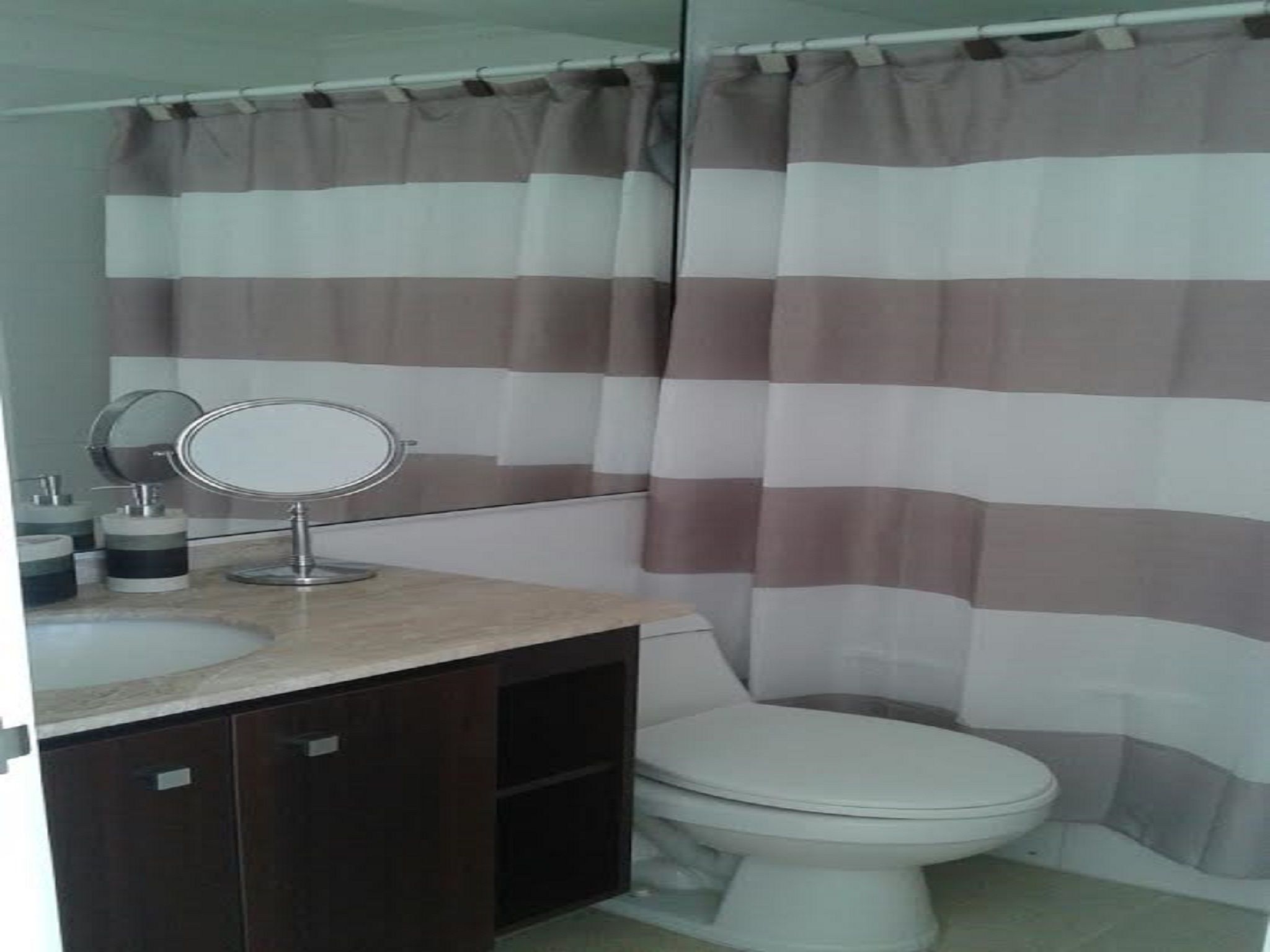 Appartement Familial, 2 chambres, balcon, vue océan | Salle de bain | Ensemble douche/baignoire, serviettes fournies