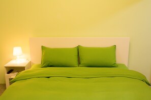 Triple Room (Green) | Down comforters, blackout drapes, free cribs/infant beds, free WiFi - Nice Guanxi (Guanxi)