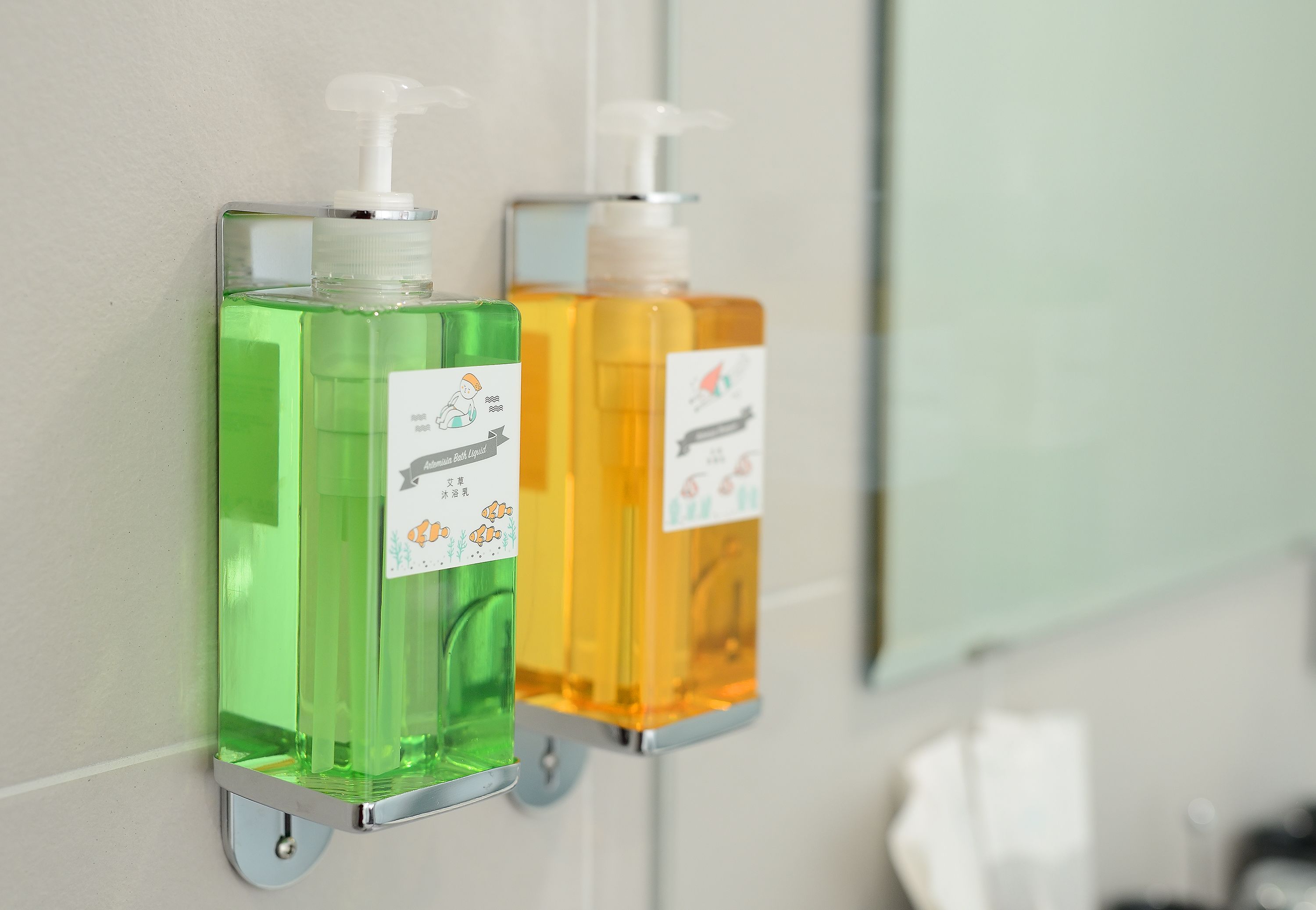 shower, free toiletries, hair dryer, slippers