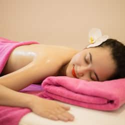 Body treatments, hot stone massages, Thai massages