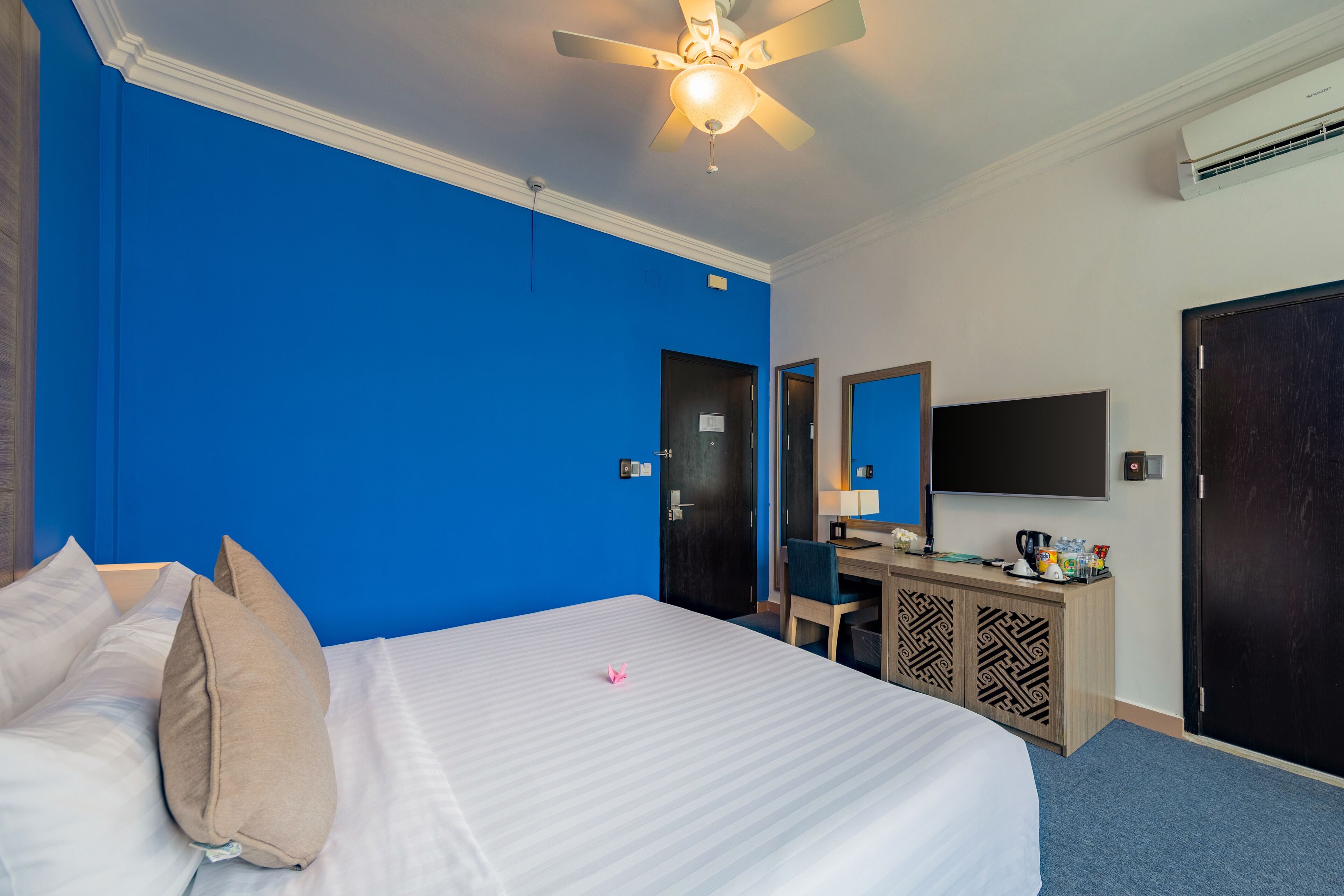 superior double or twin - onsen bath service included | 1 bedroom, in-room safe, individually decorated, individually furnished