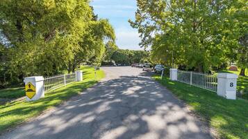 Entrada da propriedade