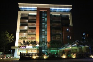 Front of property - Mango Hotels - Jupiter (Hyderabad)