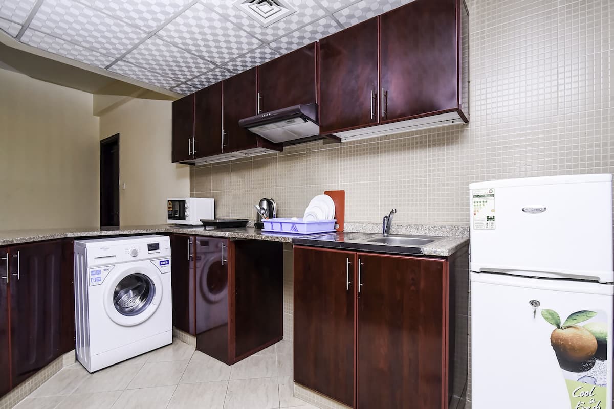 standard apartment, 1 bedroom | private kitchen | fridge, microwave, stovetop, coffee/tea maker